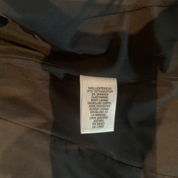 Banana Republic navy blazer, lined, EUC - Picture 2 of 3